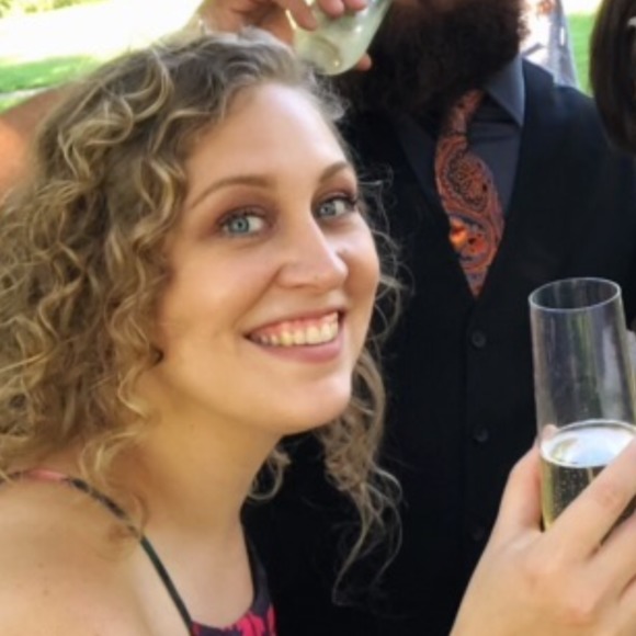 Meet your Posher, Carliegh - Picture 1 of 1